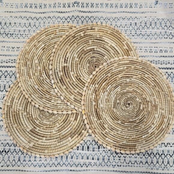 Beach Boho Table Decor Pandan Seashells Set of 4 Placemats Centerpiece Mats - Picture 1 of 11